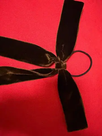 다크 브라운 벨벳 리본 헤어 액세서리