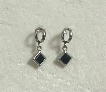 K10 화이트 골드 오닉스 귀걸이