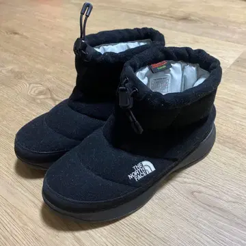 THE NORTH FACE 블랙 부츠