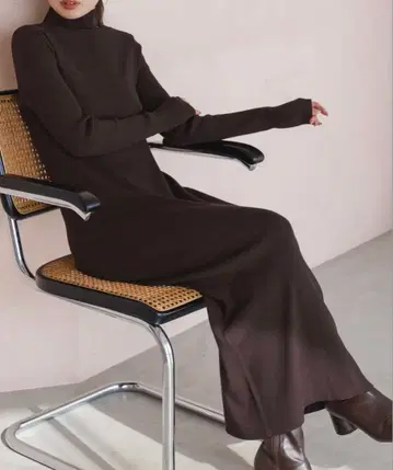 [미사용 새상품] NOBLE RY/PL 리브 하이넥 롱 원피스