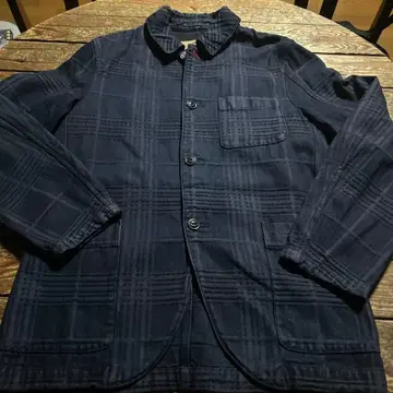 네이비 체크 무늬 커버올