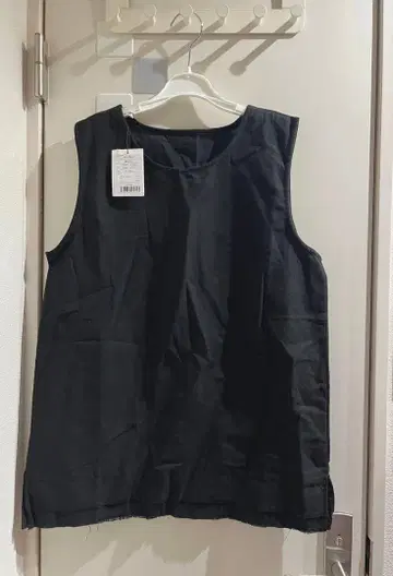 택 포함 새상품 안티카 심플 무지 슬리브리스 블라우스 상의 튜닉