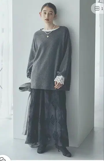 스튜디오 클립 레이스 컷워크 스커트