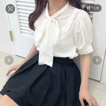 French girly collection 퍼프 슬리브 보타이 블라우스