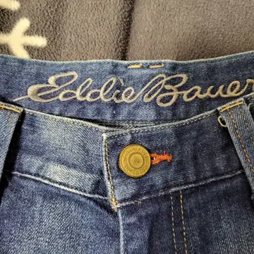 Eddie Bauer 다크 블루 데님 스트레이트 레그