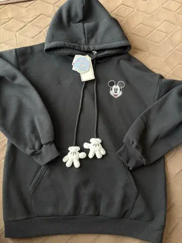 택 포함 새상품 남성용 미키 블랙 후드티 L