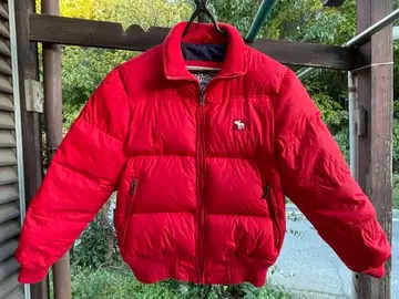 Abercrombie and Fitch 빨간색 다운 자켓 S