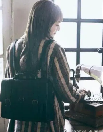 리세엔느들의 새첼 백팩 메종 드 플뢰르 푸치 로브 카논 칸다 사야카