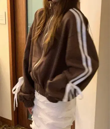 LYEON 소매 리본 라인 더블 지퍼 맨투맨 블루종