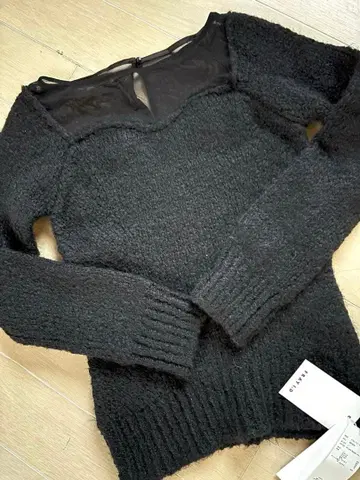 프레이아 디자인 비침 블랙 긴팔 니트