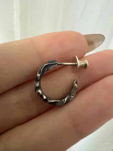 머드 컬트 한쪽 귀걸이