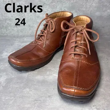 [ 새상품급 ] 클락스 U칩 스퀘어 컴포트 가죽 처카 부츠 천연 가죽