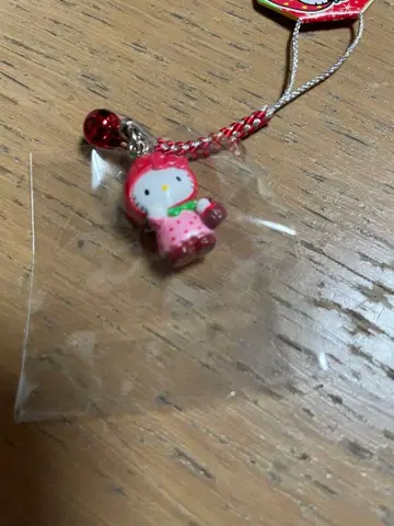 헬로키티 시즈오카 한정판 딸기 버전 족자 스트랩 초레어 지역 한정 키티
