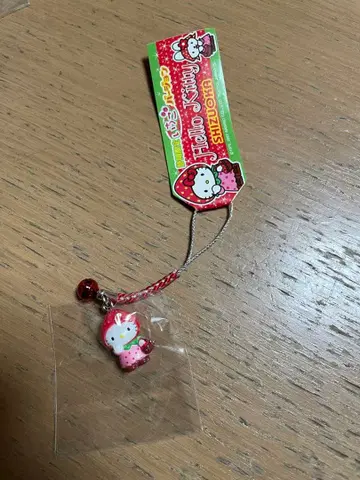 헬로키티 시즈오카 한정판 딸기 버전 족자 스트랩 초레어 지역 한정 키티