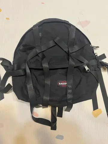 EASTERN 콜라보 프레이 아이디 블랙 럭색 백팩