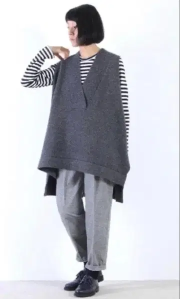 mizuiro ind 그레이 V넥 베스트