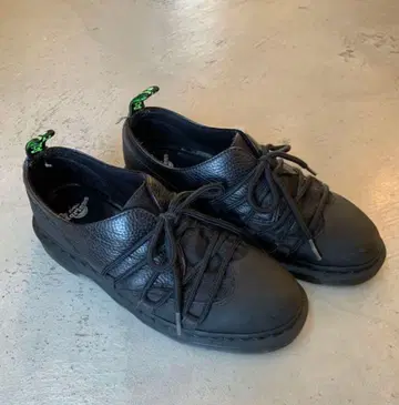 Dr. Martens ESTRELA UK8(26.0cm)