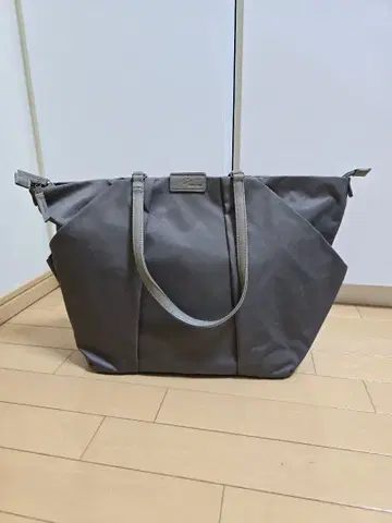 ACE 그레이 나일론 토트백