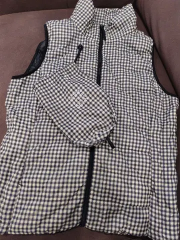 체크 무늬 다운 베스트 S 사이즈