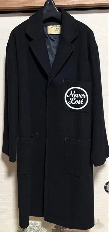 토마스 맥파이 코트