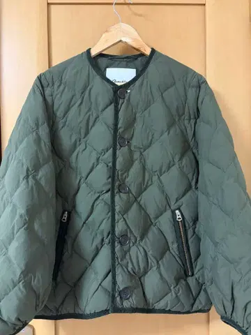 짐플렉스 퀼팅 자켓 퍼프 슬리브