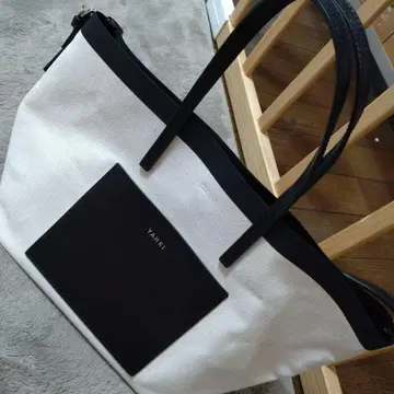 YAHKI 토트백 화이트/블랙