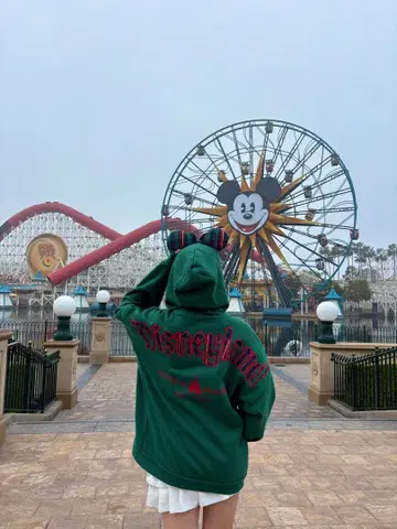 디즈니랜드 후드티 그린