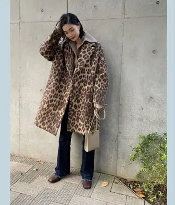 저널 스탠다드 레서지 MANTECO 레오파드 코트