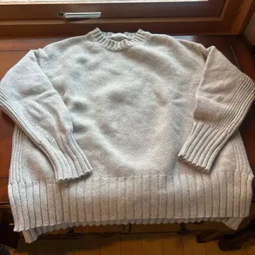 투모로우랜드 울 캐시미어 니트 스웨터 그레이지