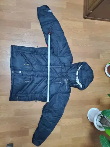 Burton Analog 블랙 다운 자켓