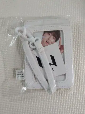 오자키 타쿠미 패스 케이스