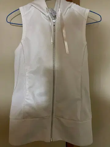 adidas 후드 부착 화이트 베스트