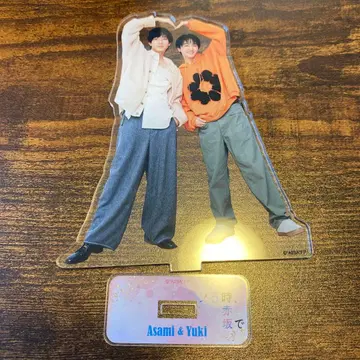 25시, 아카사카에서 아크릴 스탠드