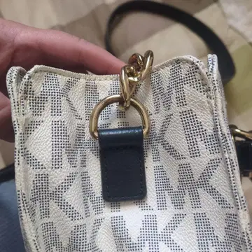 마이클코어스 숄더백