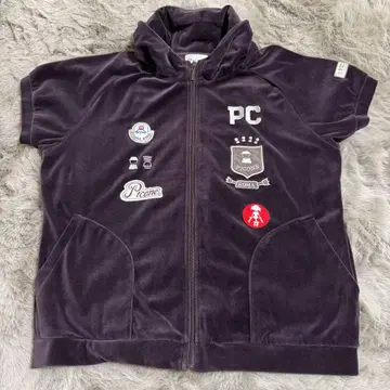 새상품급 피코네 클럽 반팔 벨로아 로고 와펜 그레이