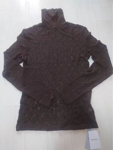 [ 미사용 새상품 ] 슬로브 이에나 스트레치 레이스 터틀 풀오버 브라운
