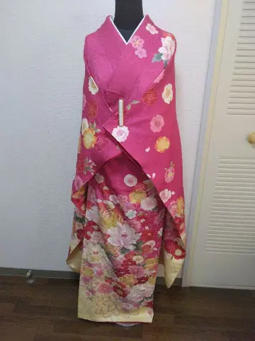 핑크 꽃무늬 후리소데 기모노 순수 실크