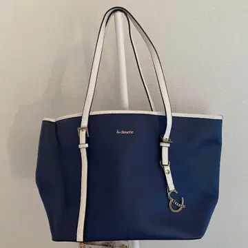 & chouette 네이비 숄더백