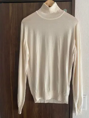 존 스메들리 아이보리 터틀넥 울 L