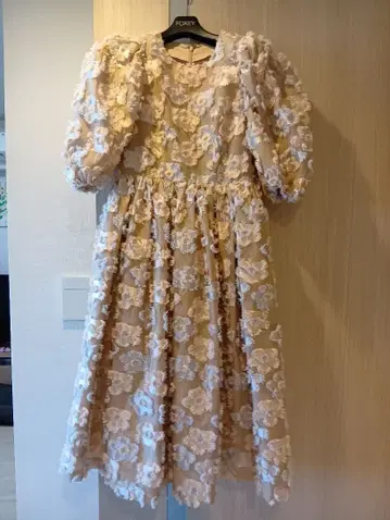 seventen 플로럴 퍼프 슬리브 원피스