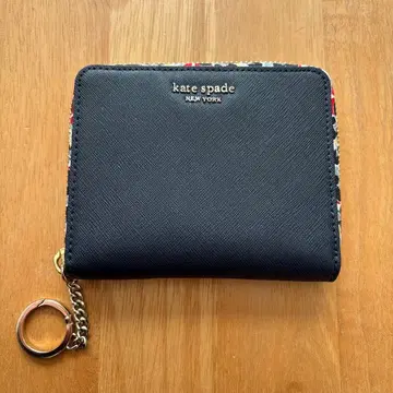 케이트 스페이드 2단 접이식 지갑
