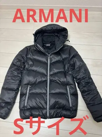 EA7 Emporio Armani 블랙 다운 자켓 S 사이즈