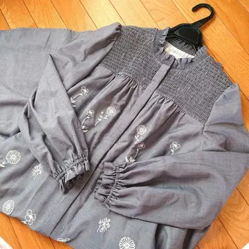 체스티 긴팔 원피스 자수