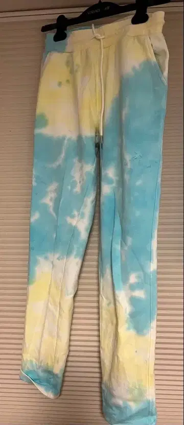 새상품급 jouetie 타이다이 염색 맨투맨 팬츠(^^)