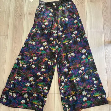 Sacai 꽃무늬 와이드 팬츠 멀티컬러