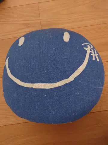 론 헤르만 쿠션 스마일 니코짱 파란색