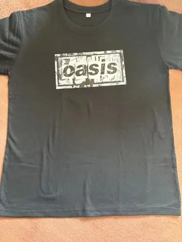 oasis 그래픽 프린트 T셔츠 블랙