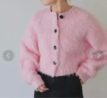 EMMEL REFINES 핑크 샤기 가디건