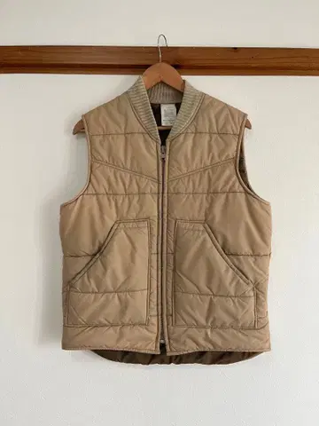 walls USA제 베이지 다운 베스트