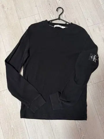 CALVIN KLEIN JEANS 블랙 긴팔 트레이닝복 S